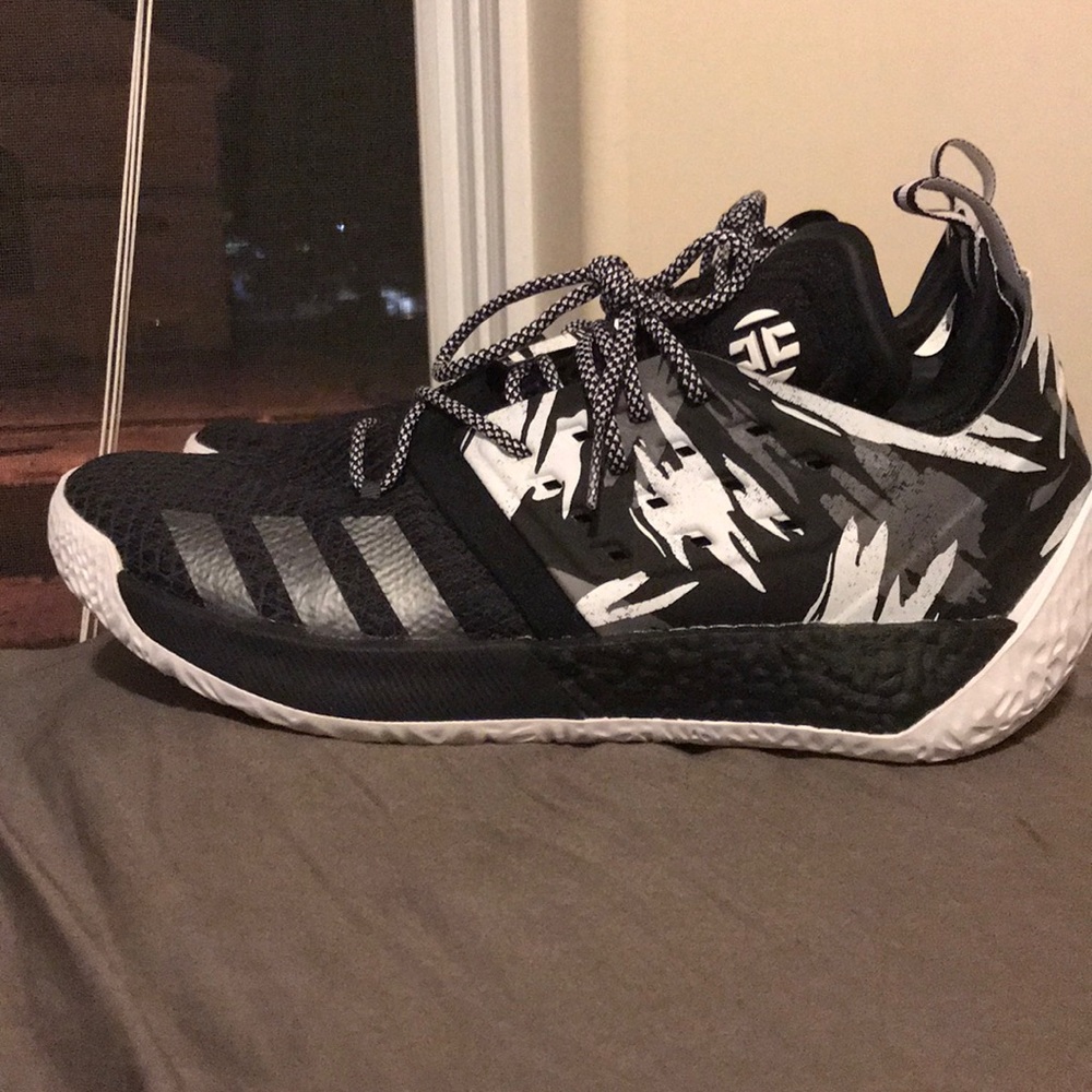 Harden Volume 2 “Traffic Jan” men’s shoes